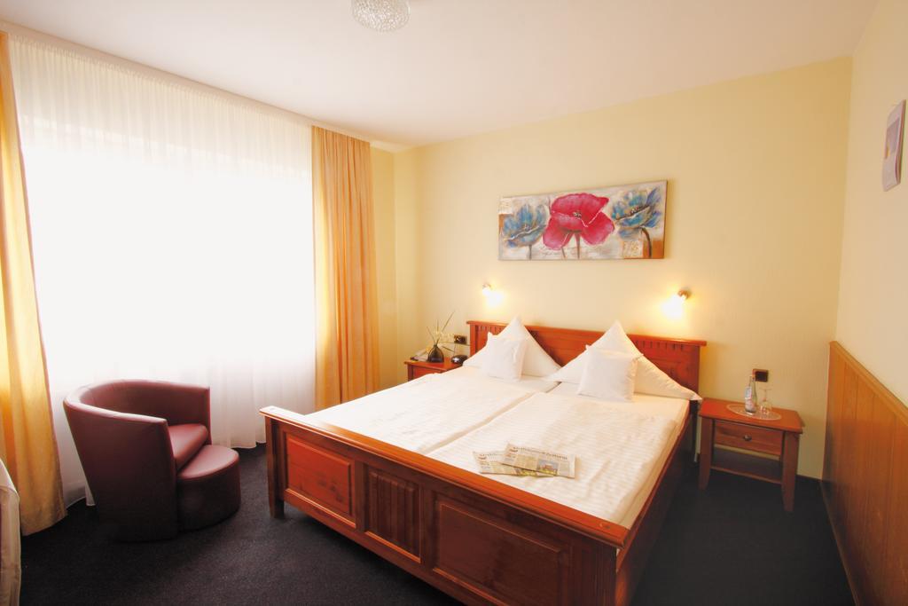 Hotel Ostfriesen Hof Leer Szoba fotó